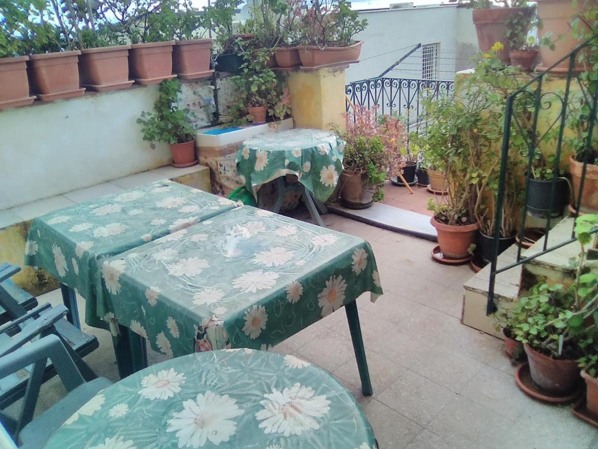 Room In Guest Room - Single Room With Shared Bathroom Taormina Buitenkant foto